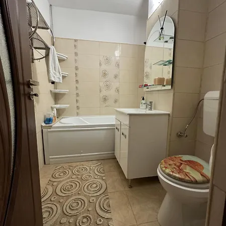 Neverseen Apartment